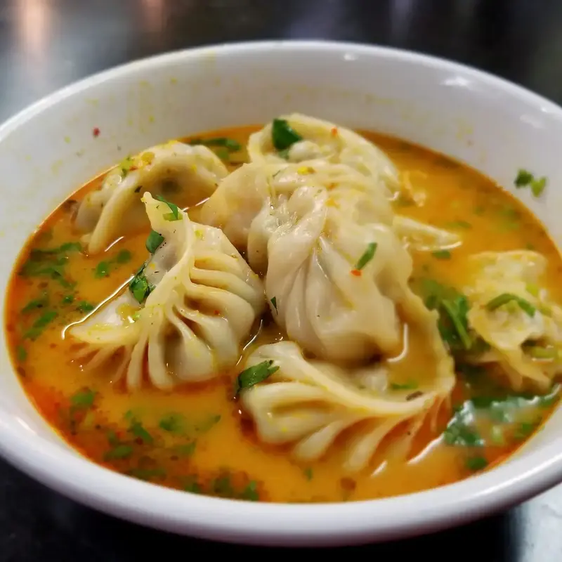 Veg Jhol Momo