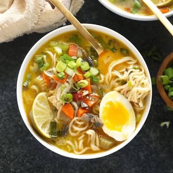 Egg Thukpa