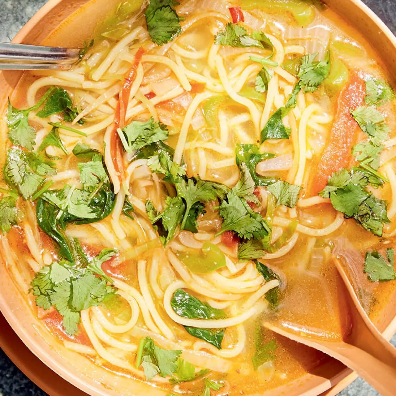 Veg Thukpa