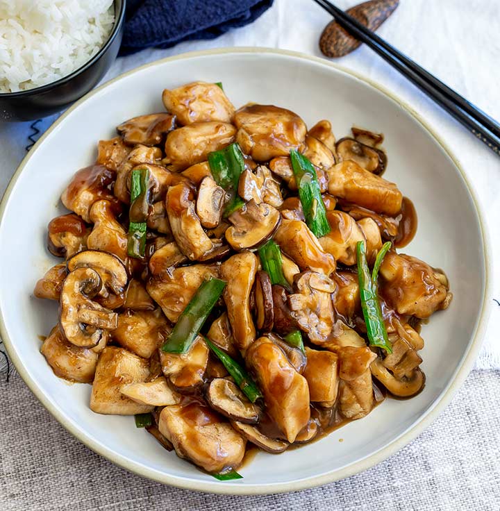 Diced Chicken With Mushroom