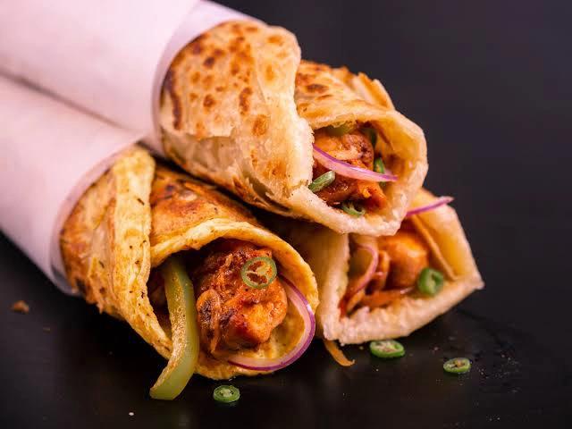 Egg Chicken Kathi Roll-1 pcs.