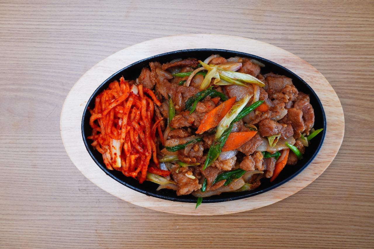 Dwaeji Bulgogi (돼지불고기)