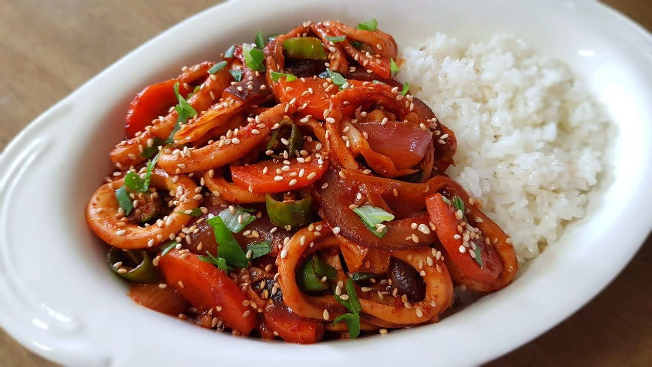 Ojinguh Deobbab (오징어덮밥)