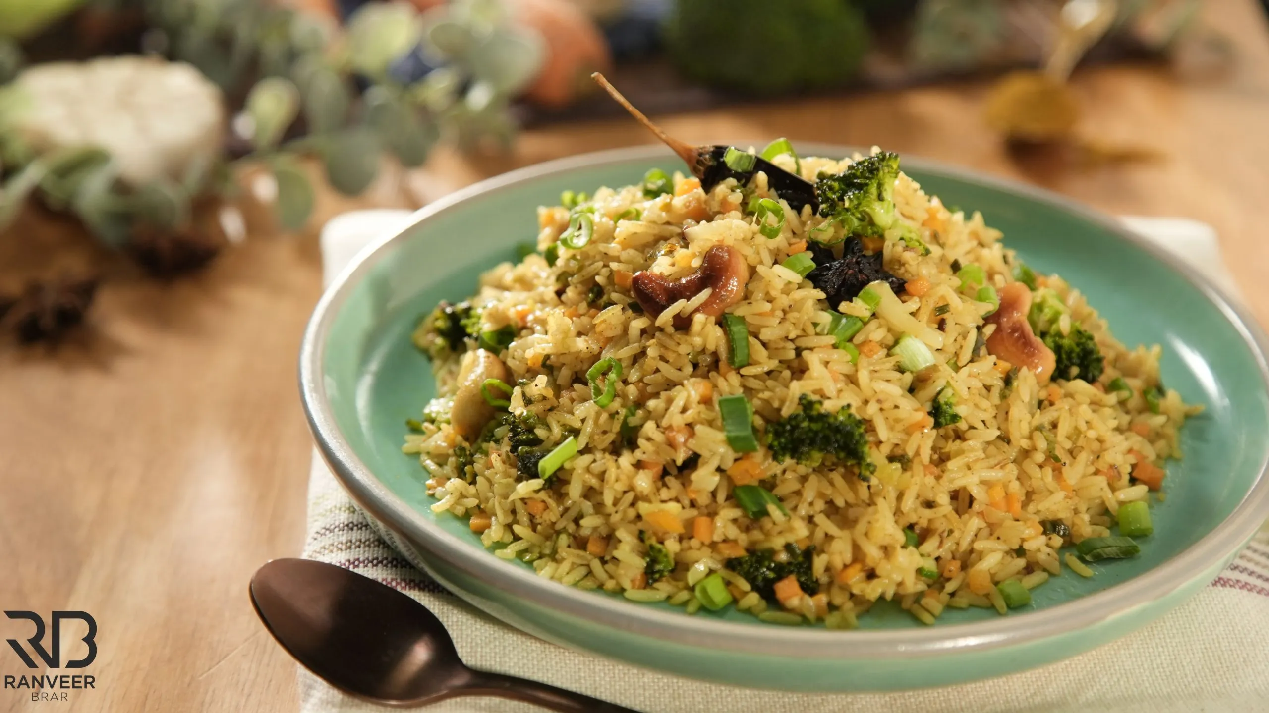 Veg Singapore Fried Rice 